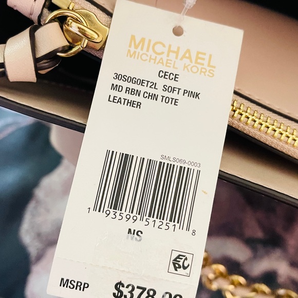 Michael kors bags, brand new and from a smoke free. - Picture 3 of 5